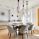 Ecrin De Prestige A Dauphine *