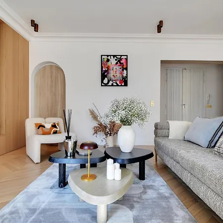 Ecrin De Prestige A Dauphine *