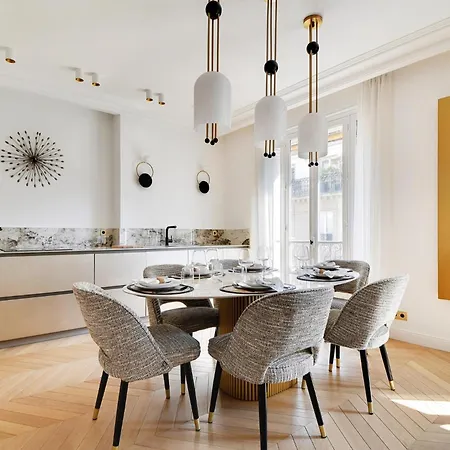 Ecrin De Prestige A Dauphine *
