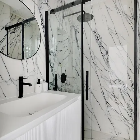 Ecrin De Prestige A Dauphine * Paryż